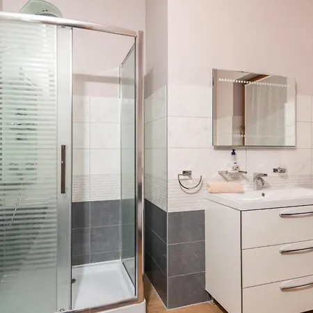 Volmera 公寓 班约勒