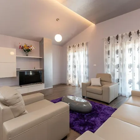 Апартаменты Volmera Банджоле